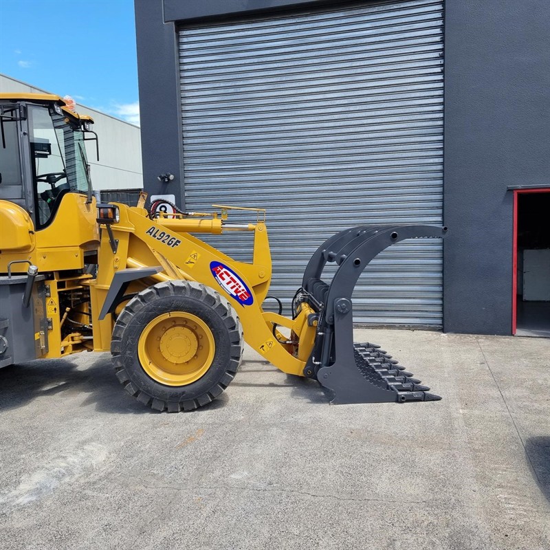 AL926F Grapple Bucket Attachments image 36