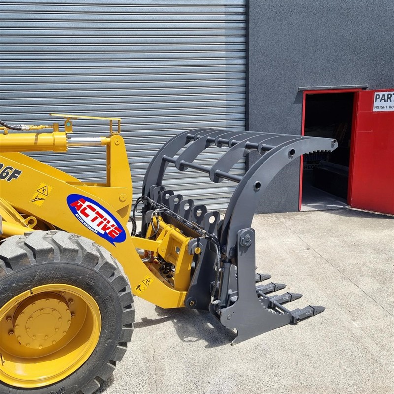 AL926F Grapple Bucket Attachments image 38