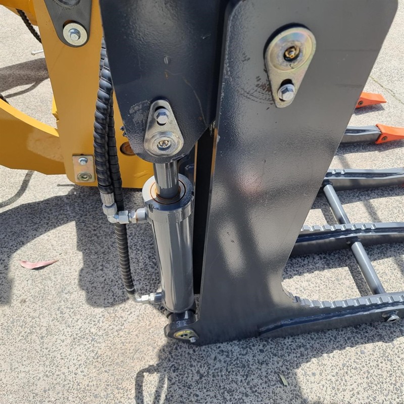 AL922D-AL930D-AL930TD Grapple Bucket Attachments image 12