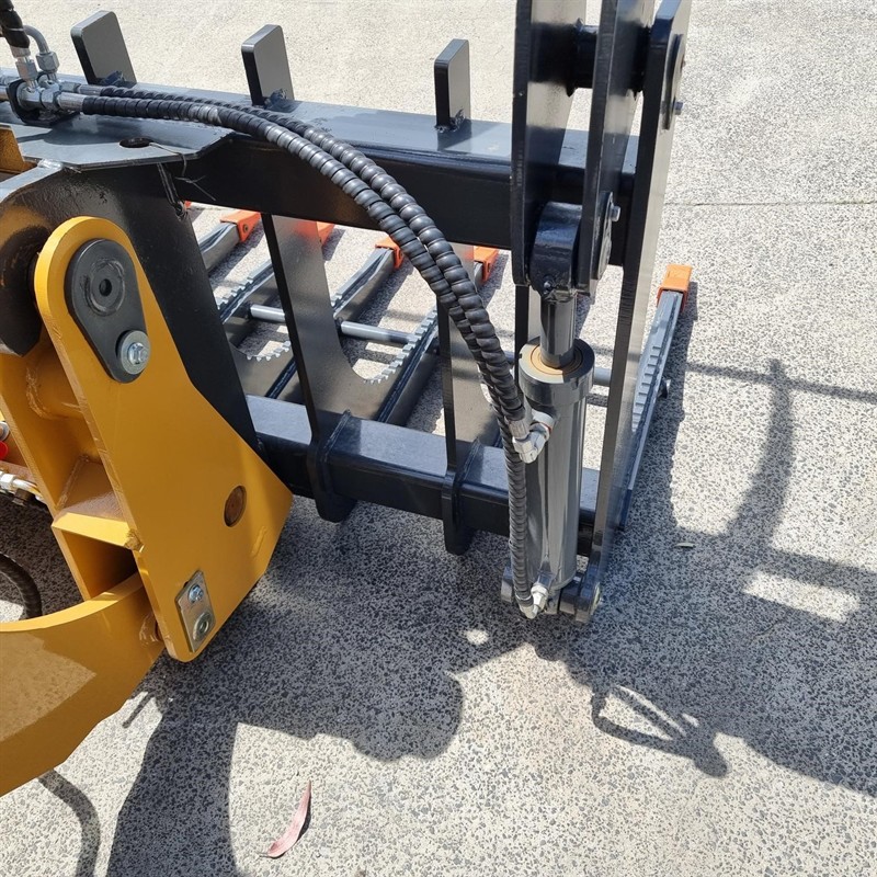 AL922D-AL930D-AL930TD Grapple Bucket Attachments image 13