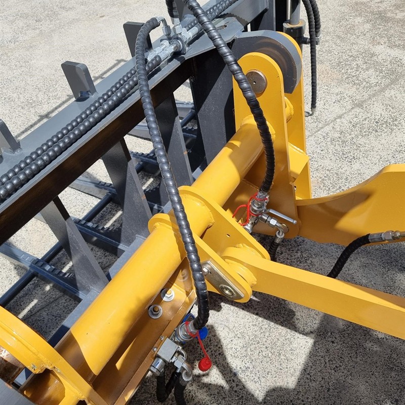 AL922D-AL930D-AL930TD Grapple Bucket Attachments image 36