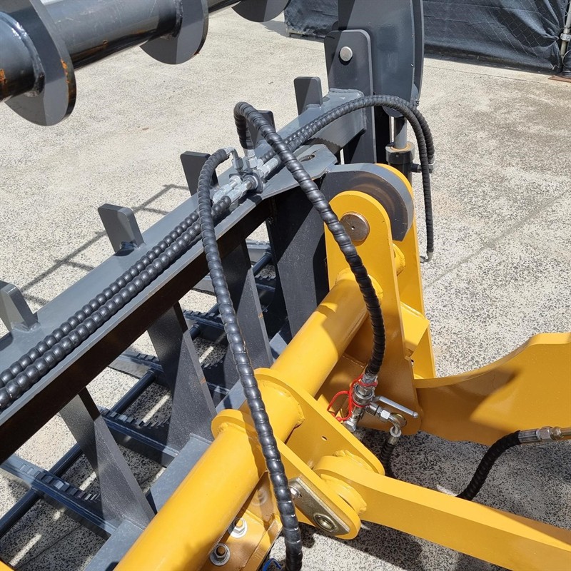AL922D-AL930D-AL930TD Grapple Bucket Attachments image 37