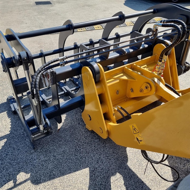 Grapple Bucket 936-938-948 Attachments image 11