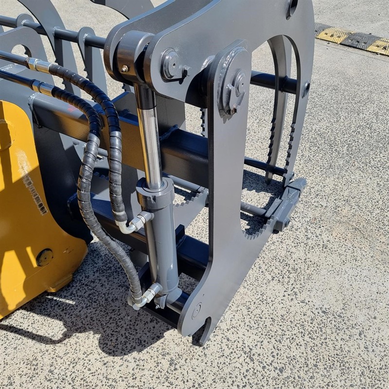 Grapple Bucket 936-938-948 Attachments image 18