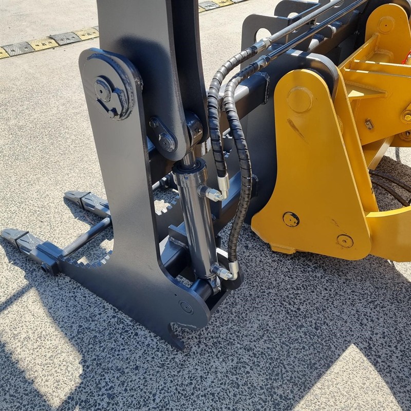 Grapple Bucket 936-938-948 Attachments image 21