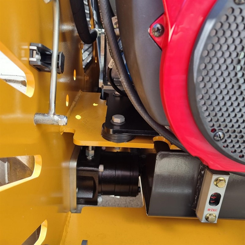 AM234PW Commando Mini Skidsteers image 15