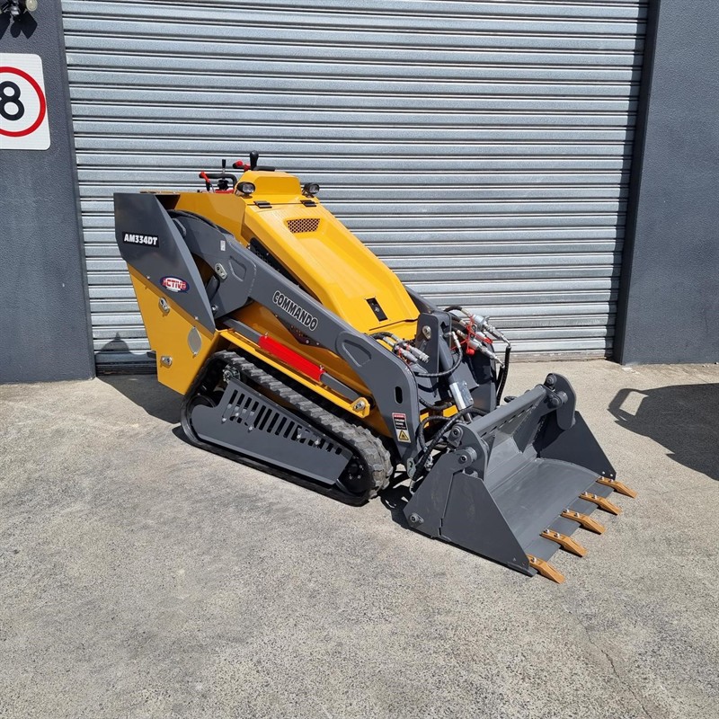 AM334DT Commando Mini Skidsteers image 35