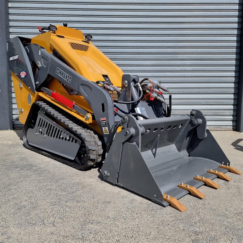 AM334DT Commando Mini Skidsteers image 36