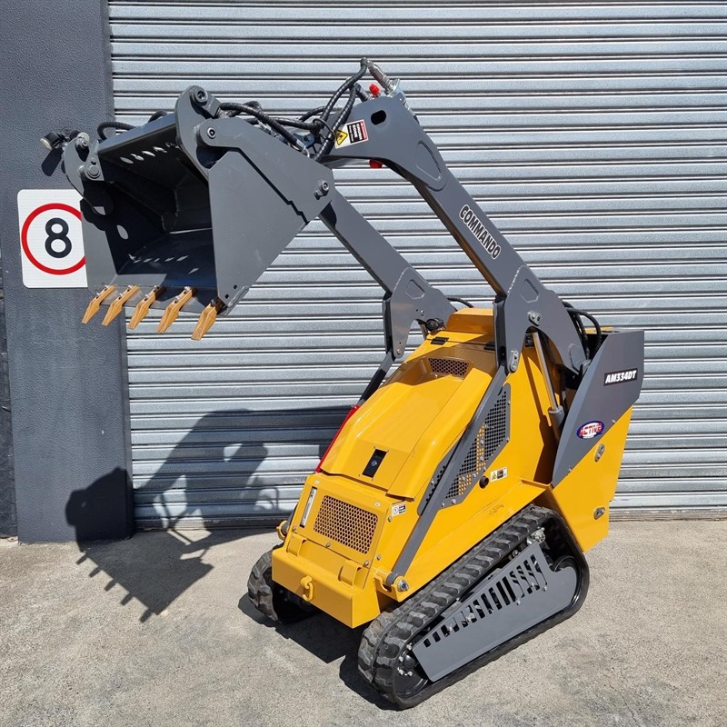 AM334DT Commando Mini Skidsteers image 48