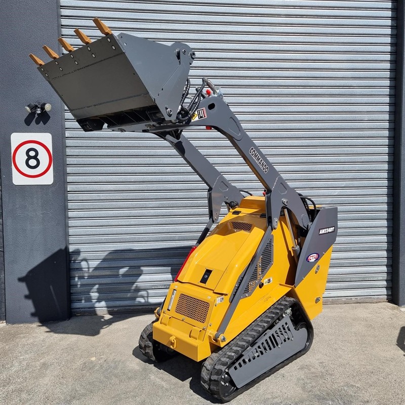 AM334DT Commando Mini Skidsteers image 55