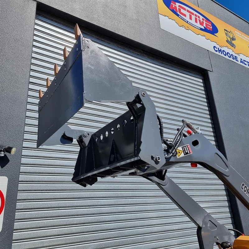 AM334DT Commando Mini Skidsteers image 59