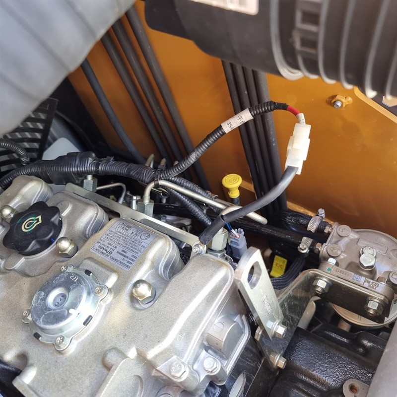 AM334DT Commando Mini Skidsteers image 77