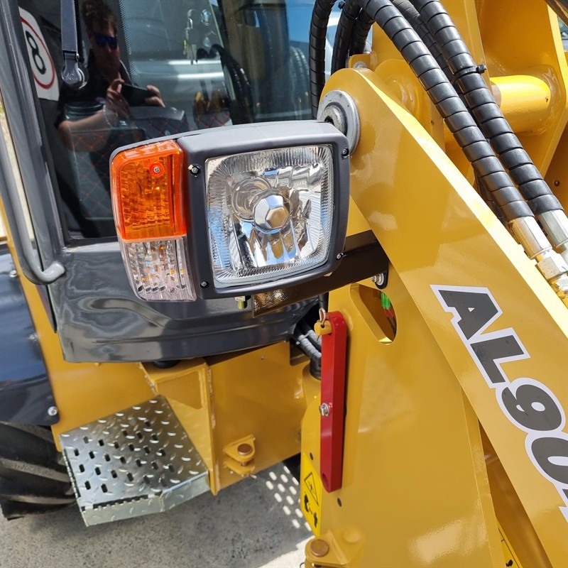 AL904KE 2.5 Tonne Wheel Loaders image 19