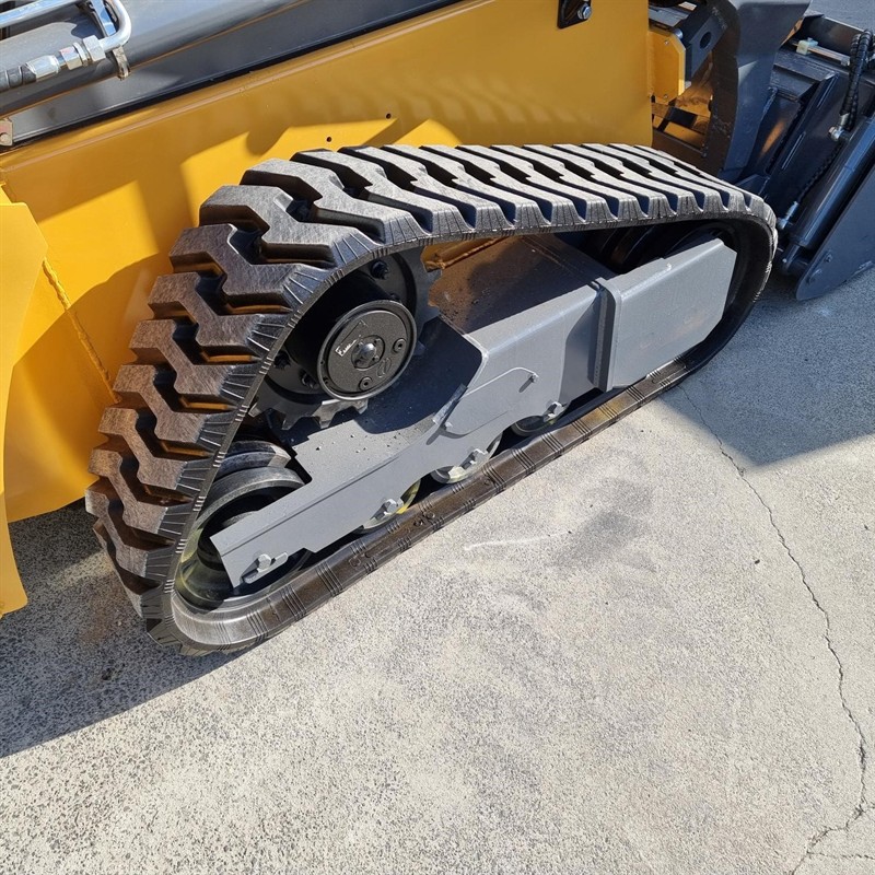 AS55GT Skid Steer image 7