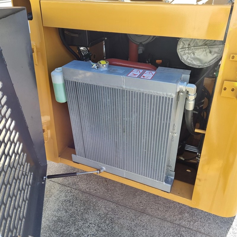 AS55GT Skid Steer image 15