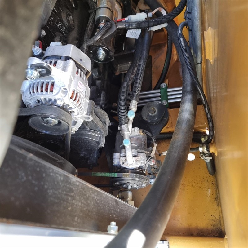 AS55GT Skid Steer image 17